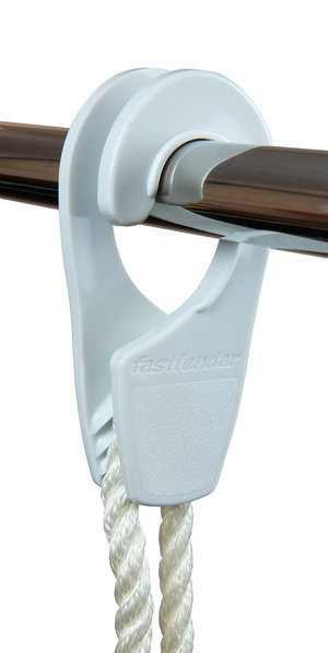 Fastfender boat fender clips  Quick and easy boat fender hangers!